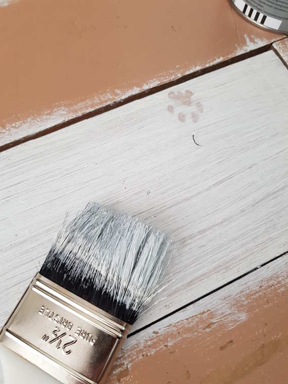 Painting and decorating paint